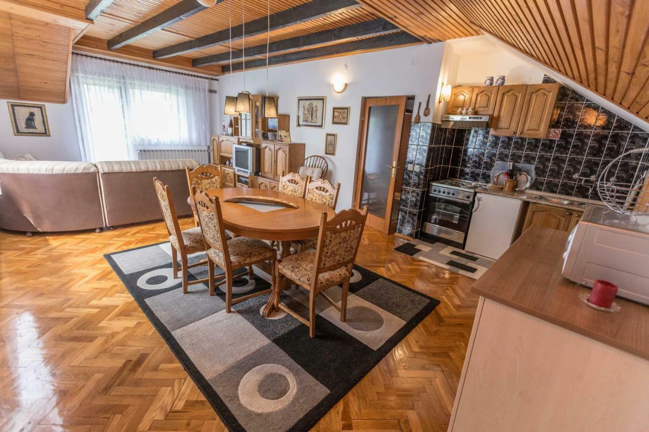 Apartman Ruzica Ogulin Exteriör bild