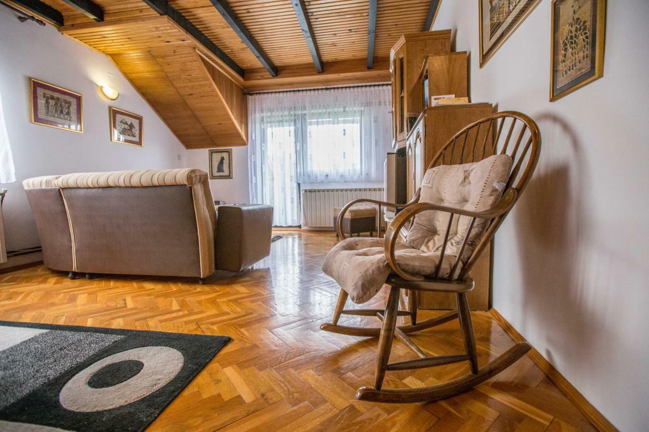 Apartman Ruzica Ogulin Exteriör bild