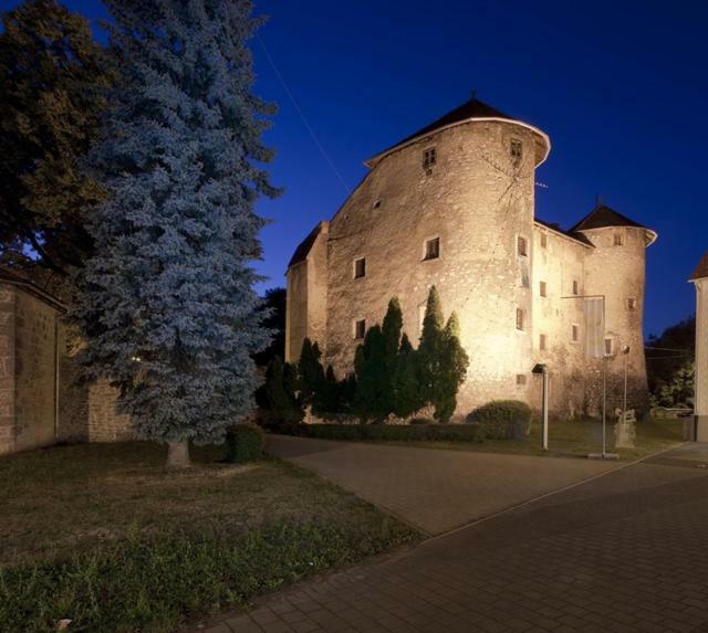 Apartman Ruzica Ogulin Exteriör bild